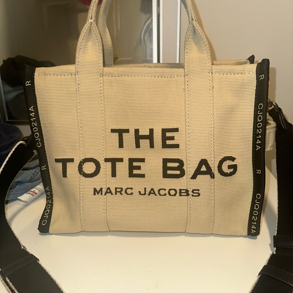 Marc Jacobs Beige Tote Bag